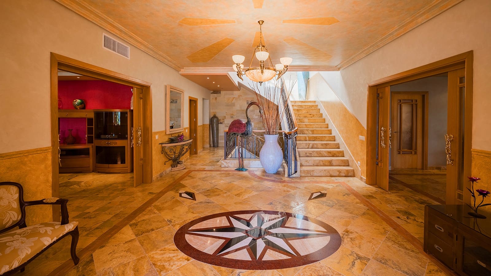 7 bedroom Villa for sale in Ibiza / Eivissa town with pool - € 9,500,000 (Ref: 9141882)