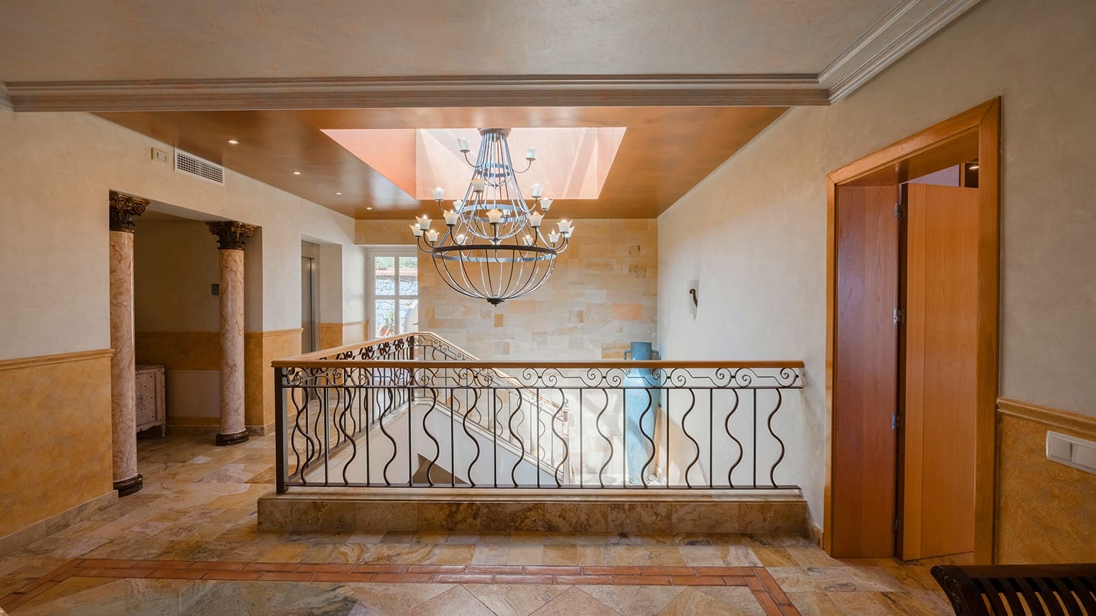 7 bedroom Villa for sale in Ibiza / Eivissa town with pool - € 9,500,000 (Ref: 9141882)