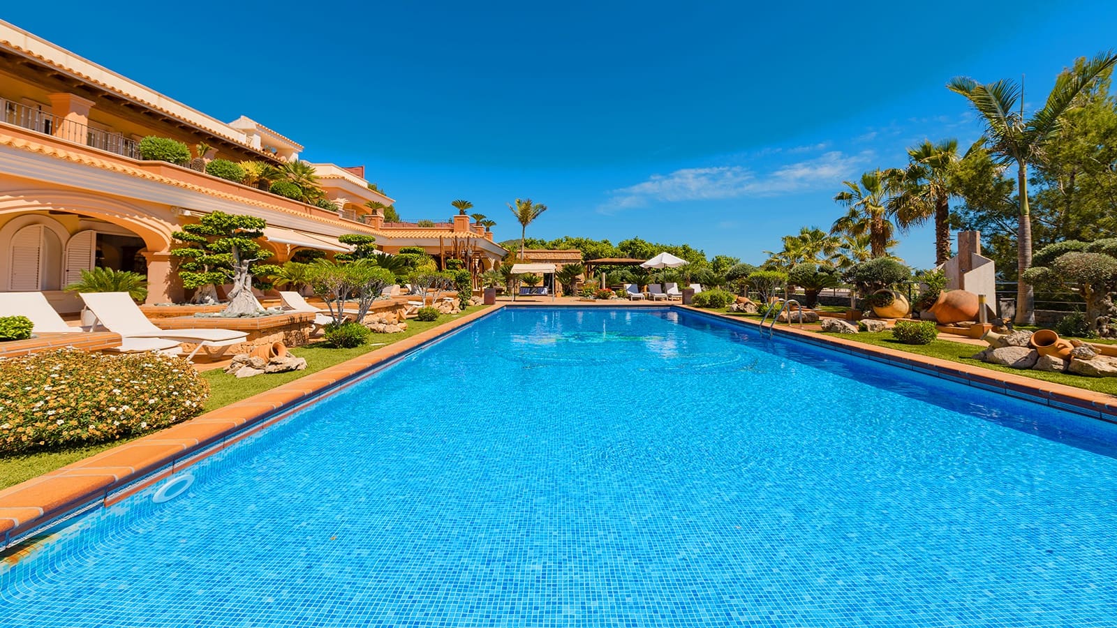 7 bedroom Villa for sale in Ibiza / Eivissa town with pool - € 9,500,000 (Ref: 9141882)