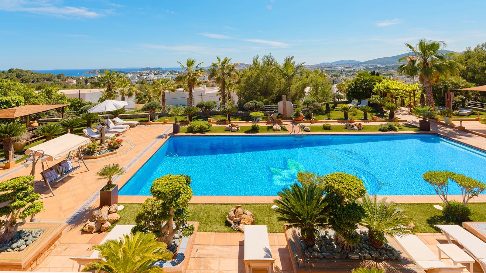 7 bedroom Villa for sale in Ibiza / Eivissa town with pool - € 9,500,000 (Ref: 9141882)