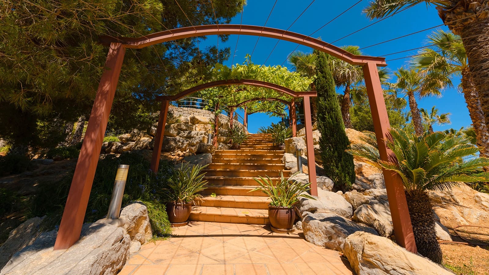 7 bedroom Villa for sale in Ibiza / Eivissa town with pool - € 9,500,000 (Ref: 9141882)