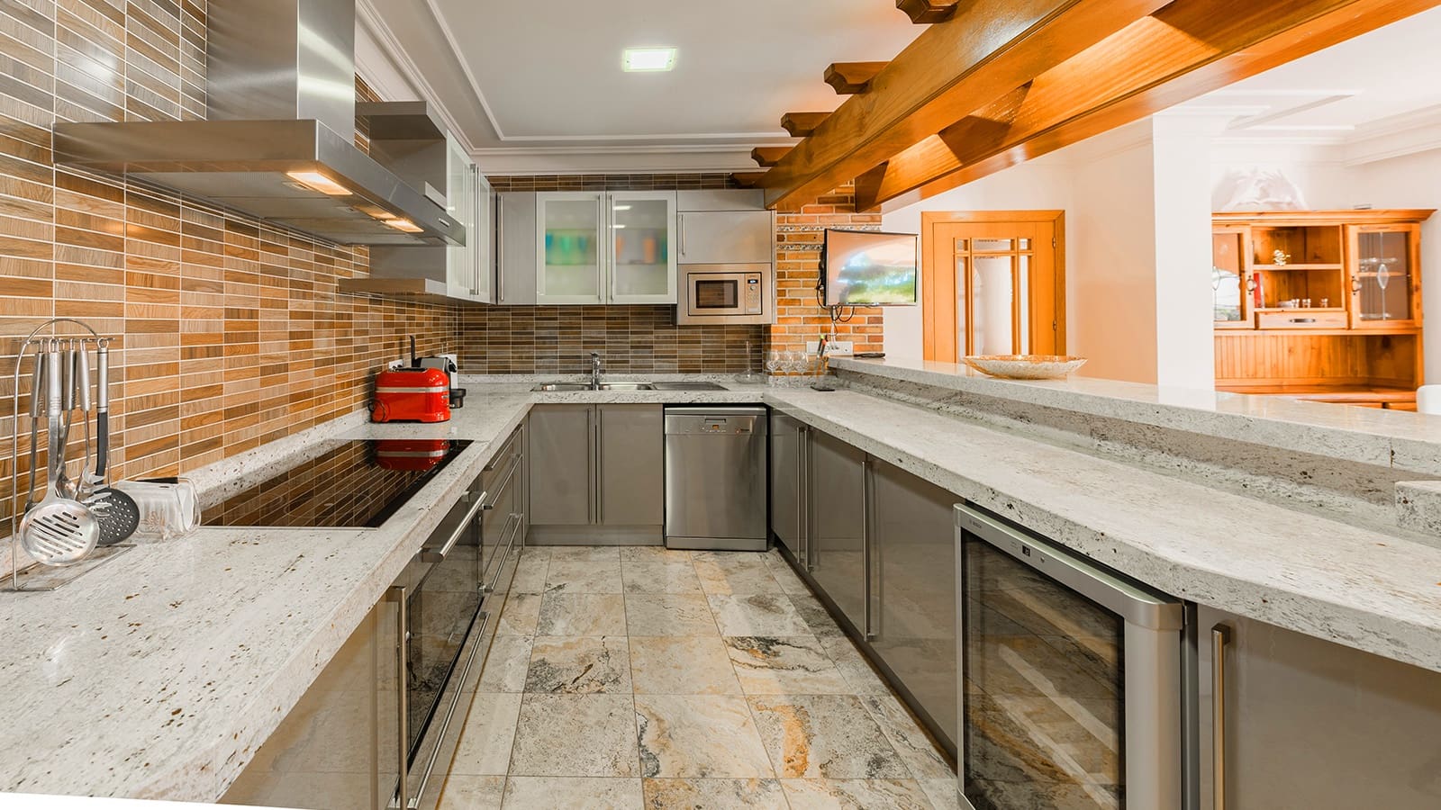 7 bedroom Villa for sale in Ibiza / Eivissa town with pool - € 9,500,000 (Ref: 9141882)