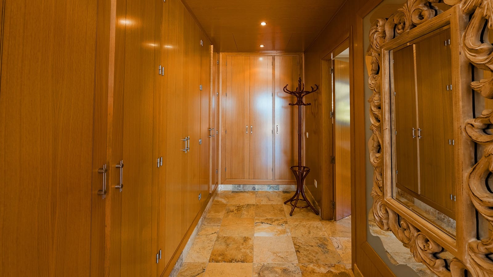 7 bedroom Villa for sale in Ibiza / Eivissa town with pool - € 9,500,000 (Ref: 9141882)