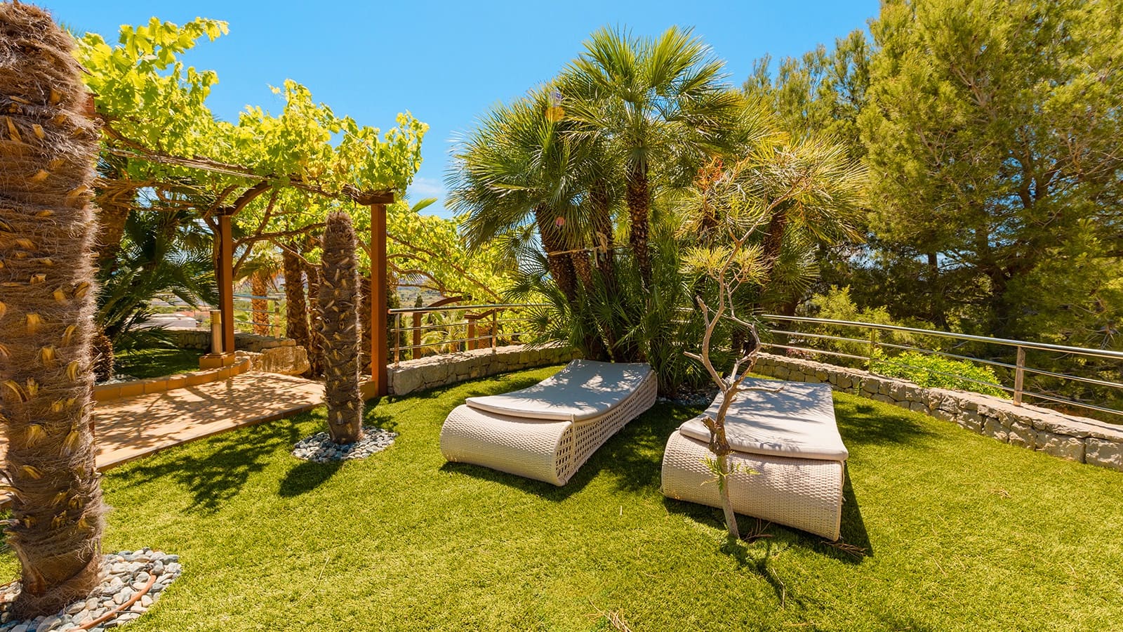 7 bedroom Villa for sale in Ibiza / Eivissa town with pool - € 9,500,000 (Ref: 9141882)