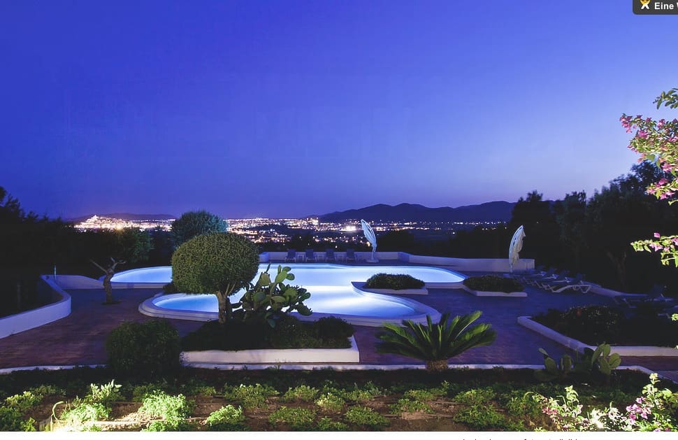 10 bedroom Villa for sale in Santa Eulalia / Santa Eularia with pool - € 16,000,000 (Ref: 9142053)