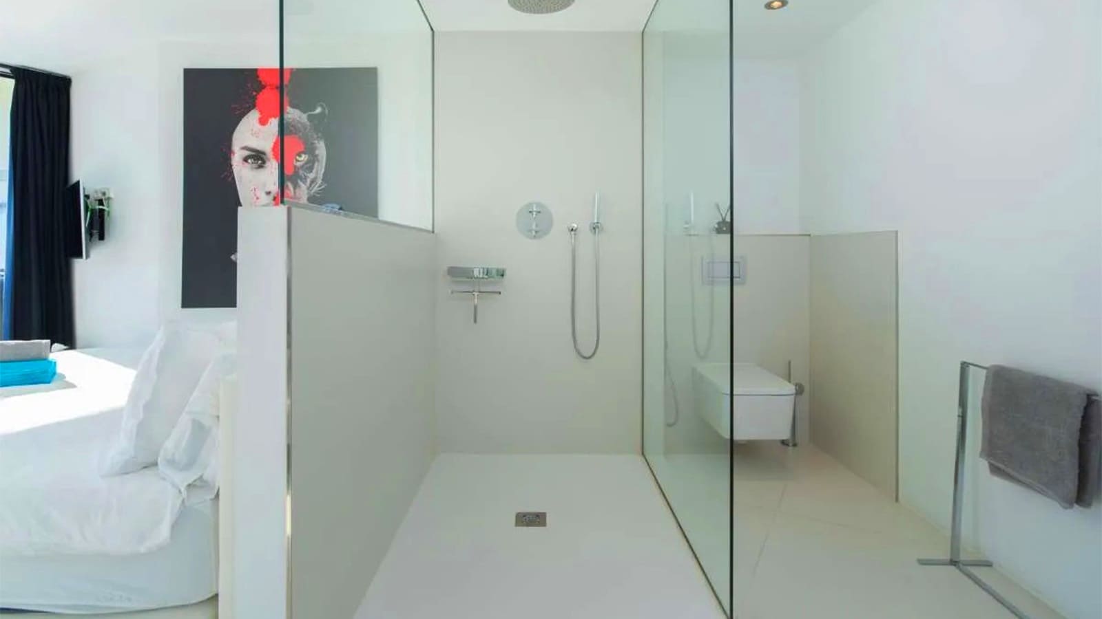 2 bedroom Apartment for sale in Ibiza / Eivissa town with pool - € 2,350,000 (Ref: 9158706)