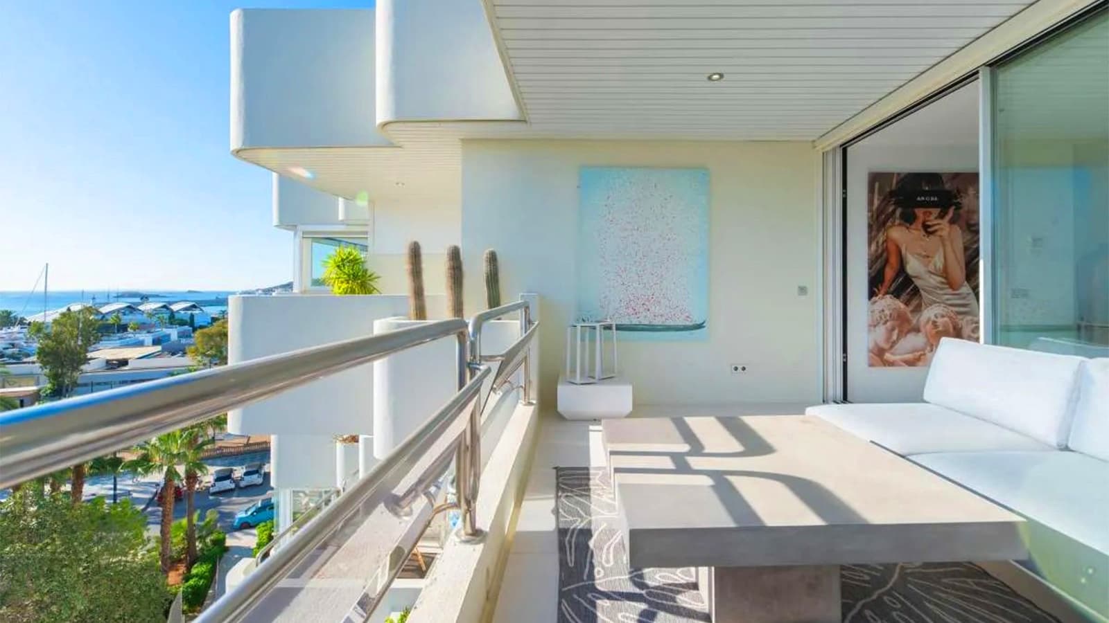 2 bedroom Apartment for sale in Ibiza / Eivissa town with pool - € 2,350,000 (Ref: 9158706)