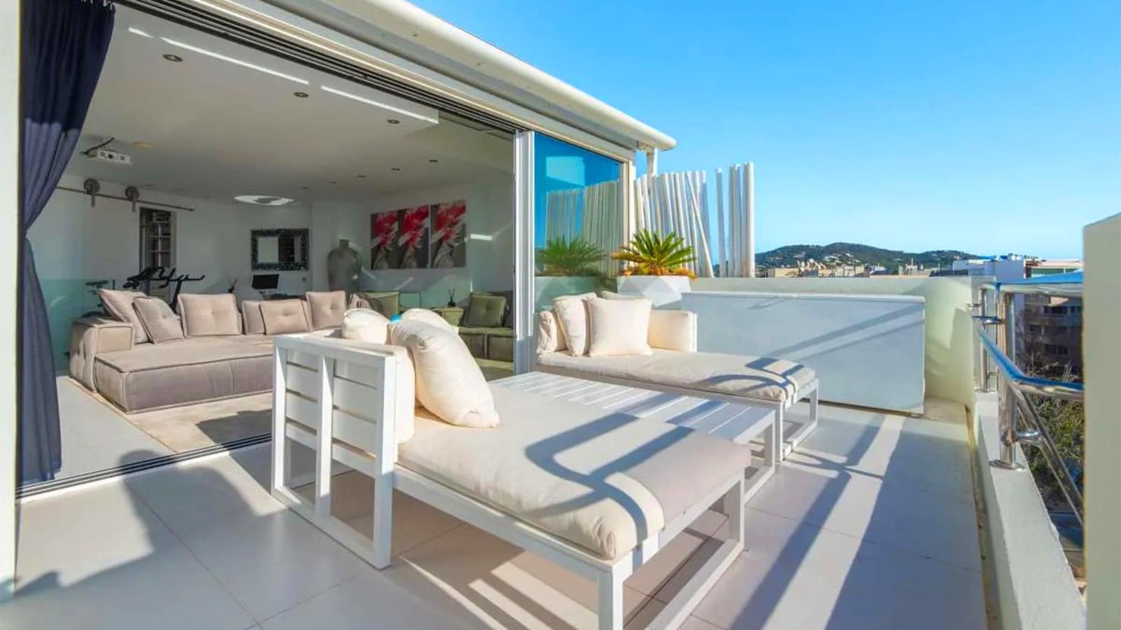 2 bedroom Apartment for sale in Ibiza / Eivissa town with pool - € 2,350,000 (Ref: 9158706)