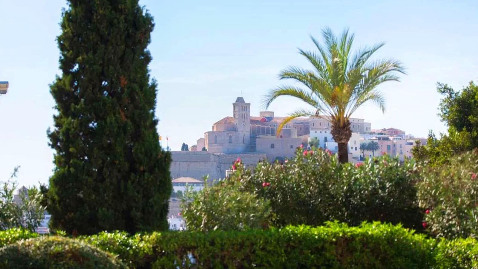 2 bedroom Apartment for sale in Ibiza / Eivissa town with pool - € 2,350,000 (Ref: 9158706)