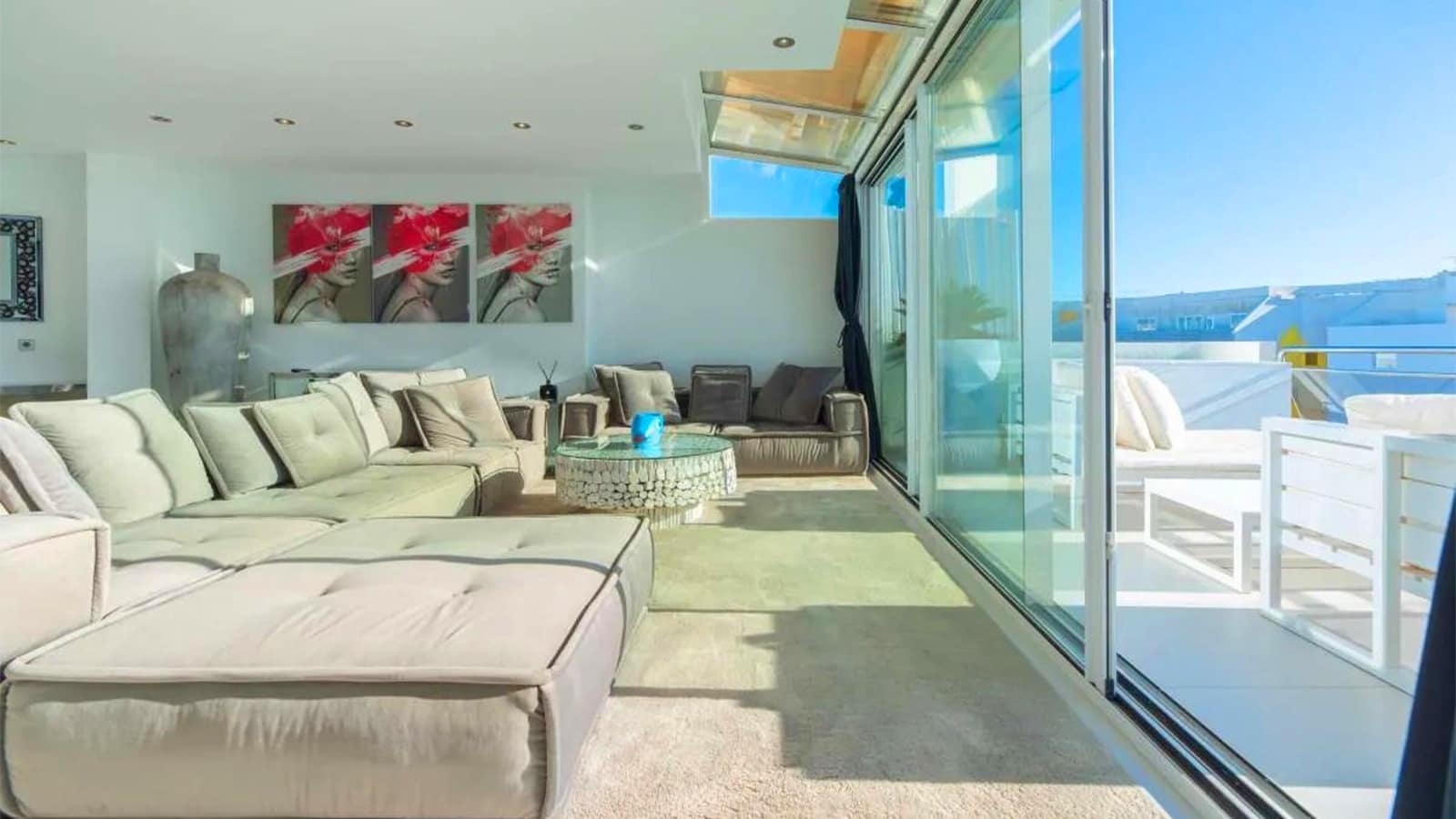 2 bedroom Apartment for sale in Ibiza / Eivissa town with pool - € 2,350,000 (Ref: 9158706)