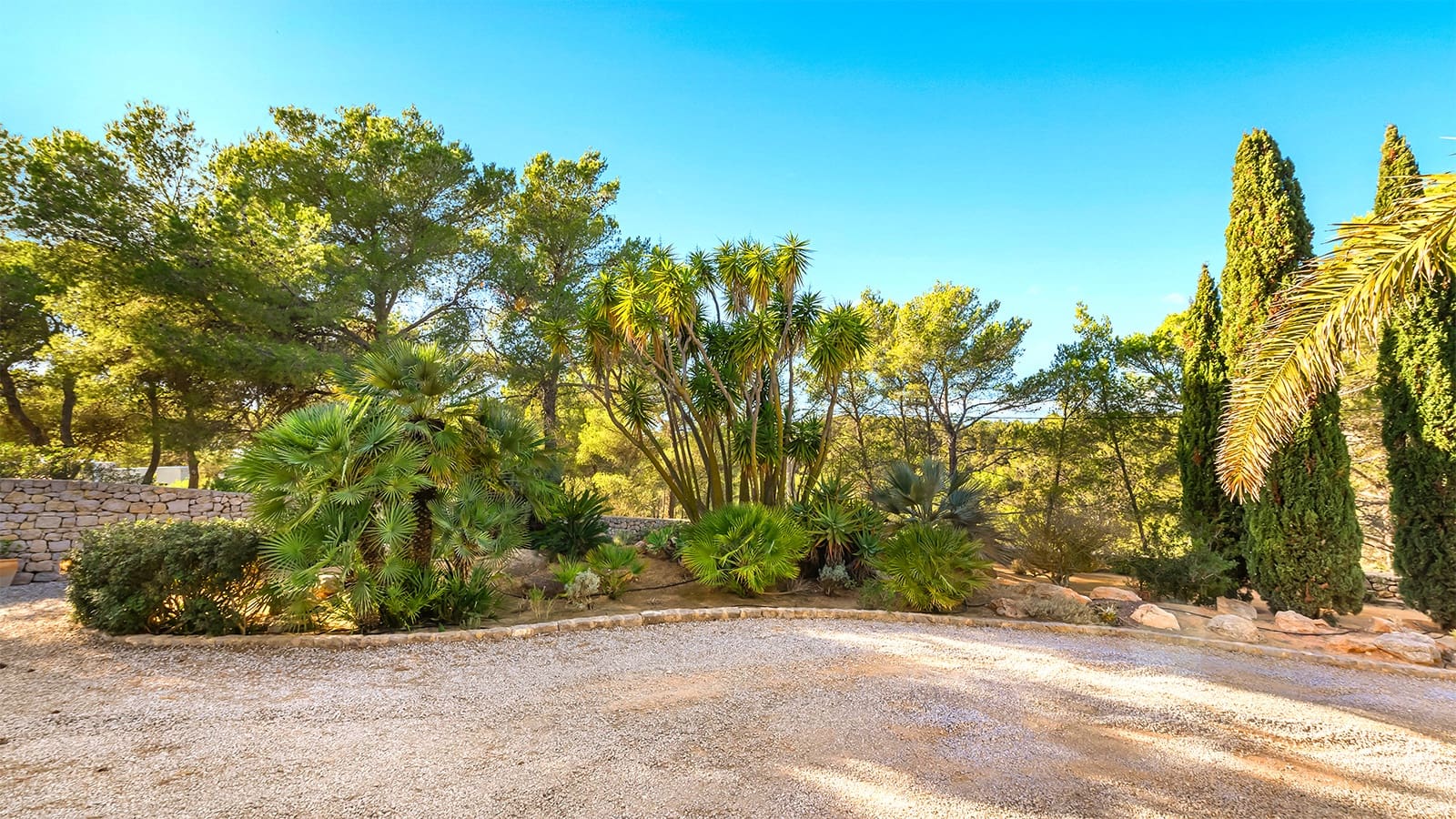 4 sypialnia Willa na sprzedaż w Roca Llisa z basenem - 7 500 000 € (Ref: 9172378)