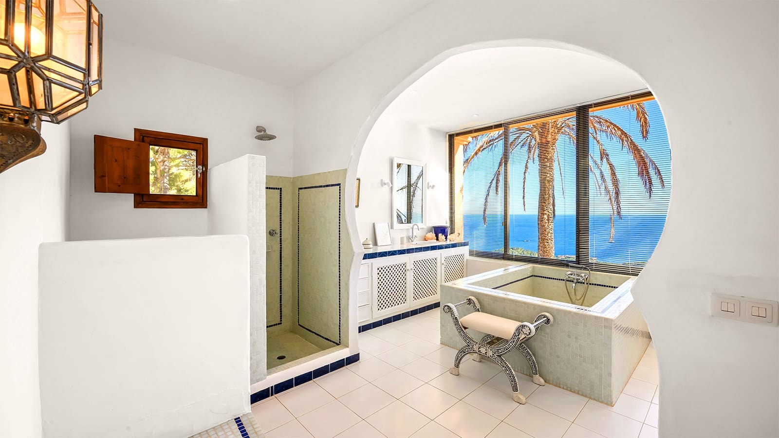 4 sypialnia Willa na sprzedaż w Roca Llisa z basenem - 7 500 000 € (Ref: 9172378)