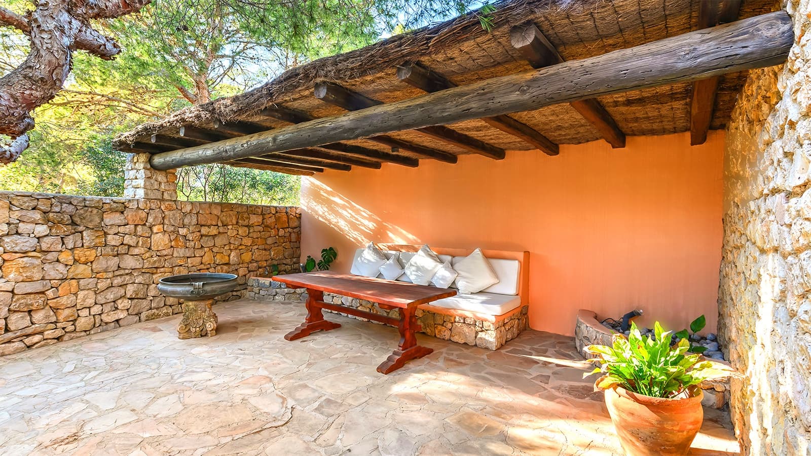 4 sypialnia Willa na sprzedaż w Roca Llisa z basenem - 7 500 000 € (Ref: 9172378)