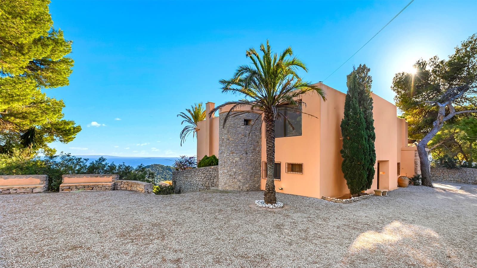 4 sypialnia Willa na sprzedaż w Roca Llisa z basenem - 7 500 000 € (Ref: 9172378)