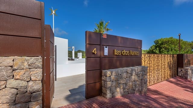 9 sypialnia Willa na sprzedaż w Roca Llisa, Santa Eulalia / Santa Eularia z basenem - 9 800 000 € (Ref: 9426480)