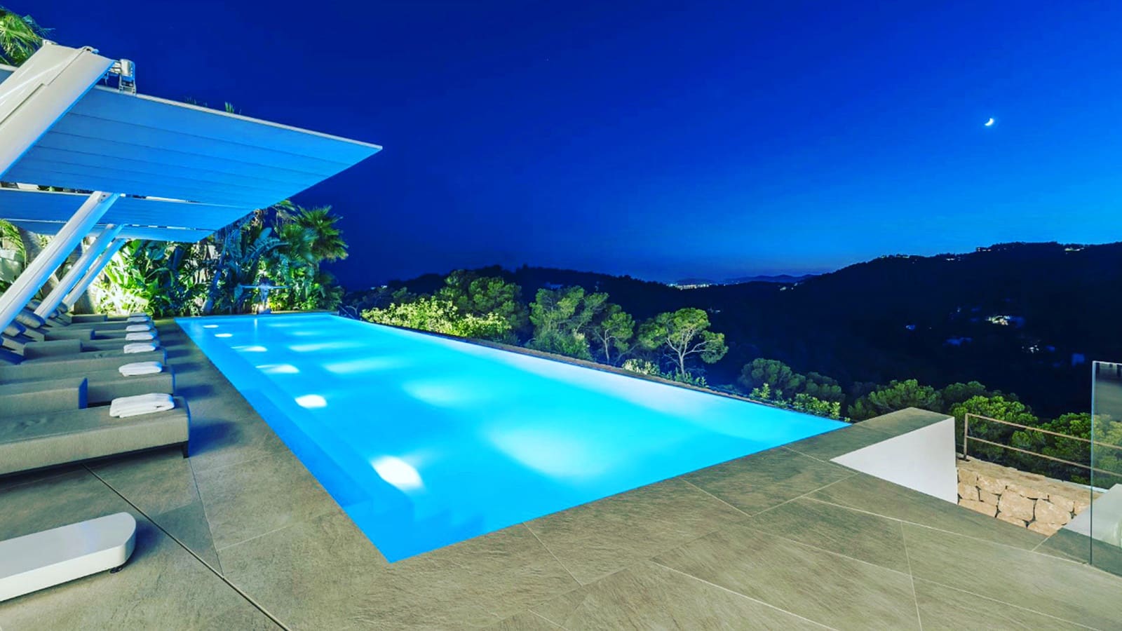 9 bedroom Villa for sale in Roca Llisa with pool - € 9,800,000 (Ref: 9426480)