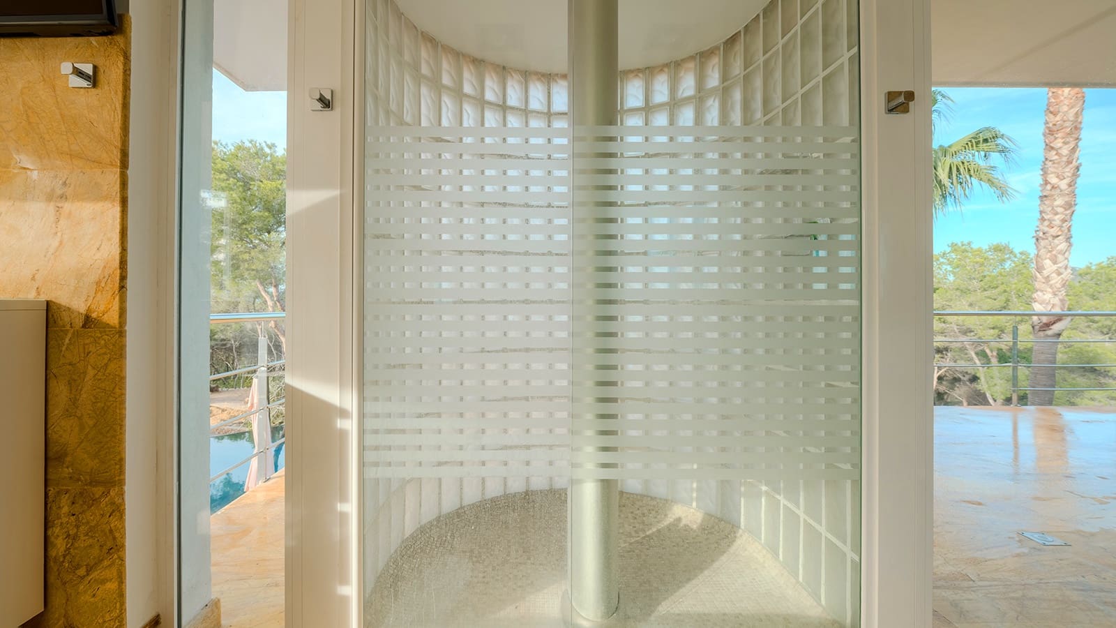 9 sypialnia Willa na sprzedaż w Santa Eulalia / Santa Eularia z basenem - 4 995 000 € (Ref: 9444874)