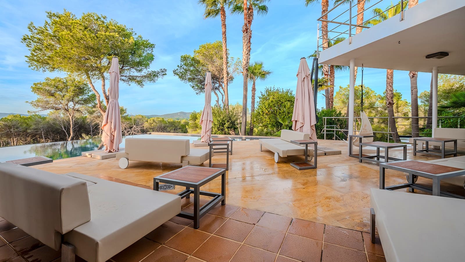 9 sypialnia Willa na sprzedaż w Santa Eulalia / Santa Eularia z basenem - 4 995 000 € (Ref: 9444874)