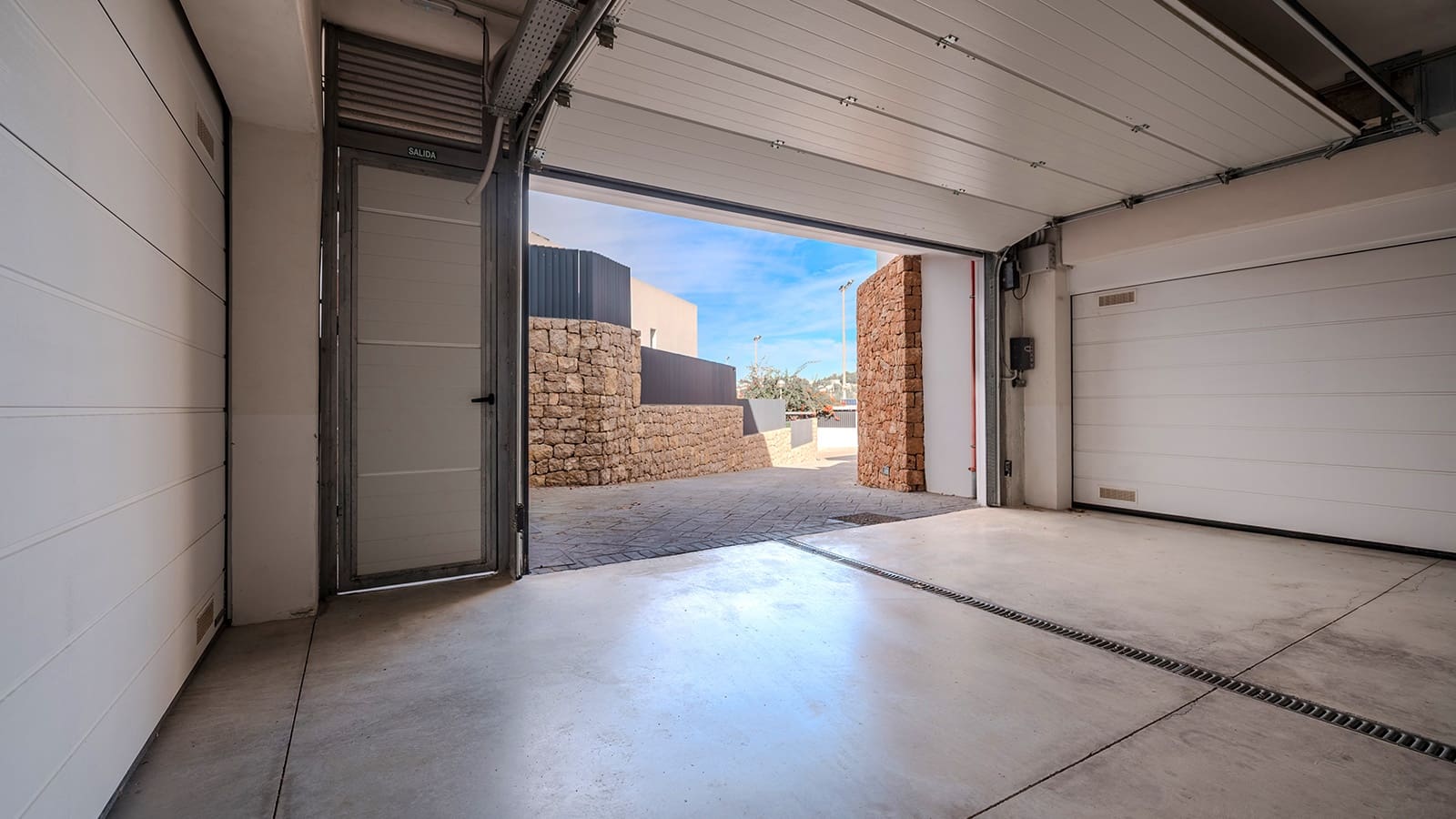 3 Zimmer Villa zu verkaufen in Cap Martinet mit Pool Garage - 1.790.000 € (Ref: 9449715)