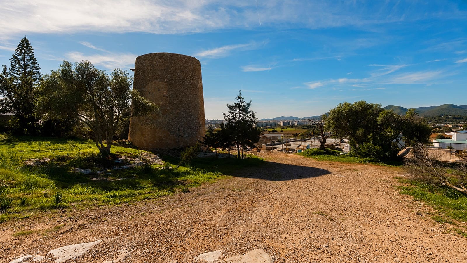 3 Zimmer Villa zu verkaufen in Cap Martinet mit Pool Garage - 1.790.000 € (Ref: 9449715)