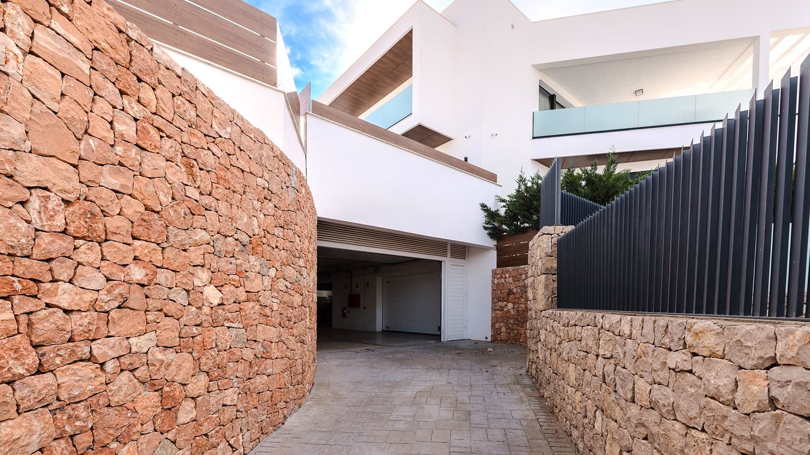 3 Zimmer Villa zu verkaufen in Cap Martinet mit Pool Garage - 1.790.000 € (Ref: 9449715)