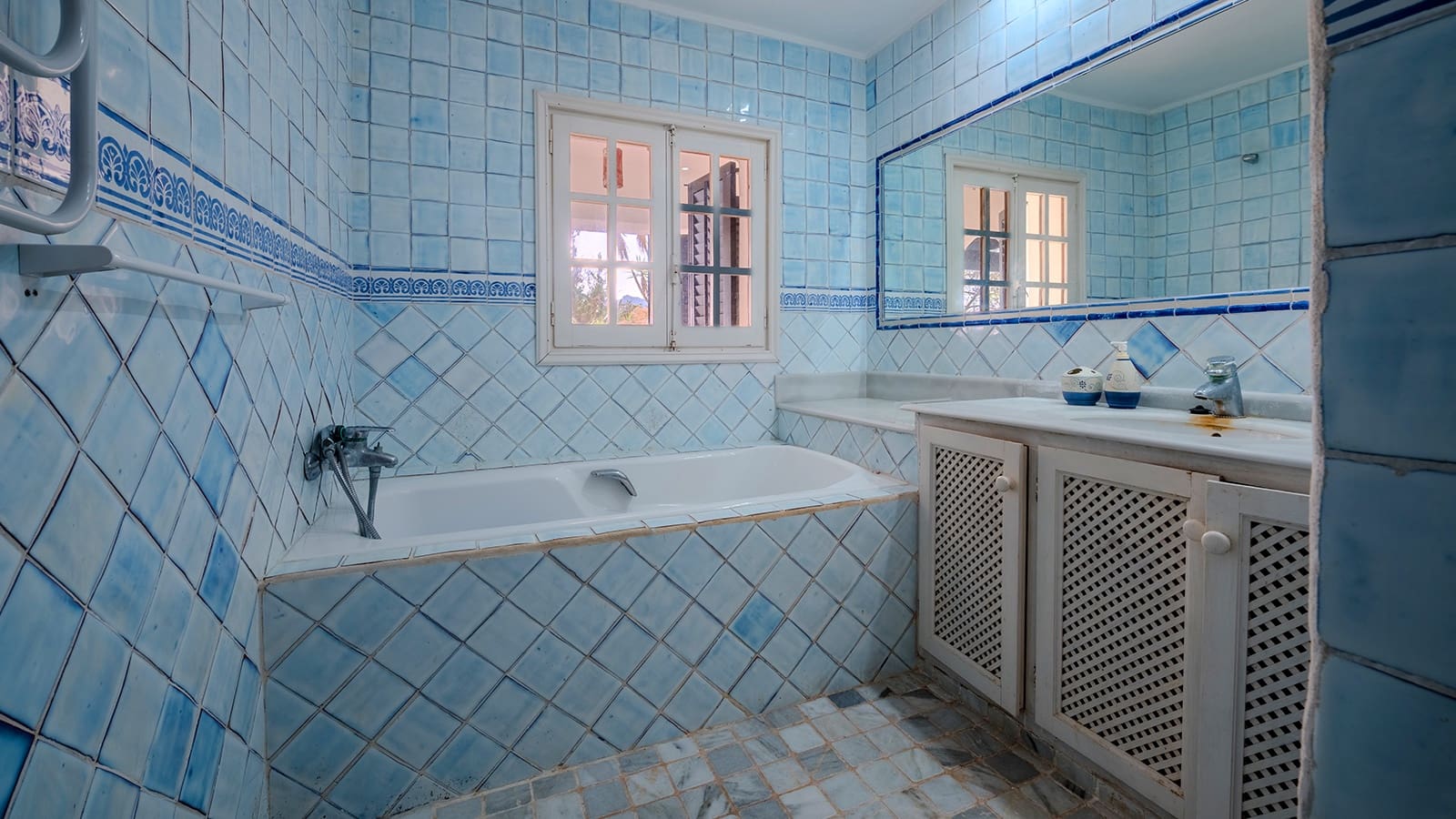 5 sypialnia Willa na sprzedaż w Es Cubells z basenem - 8 500 000 € (Ref: 9450675)