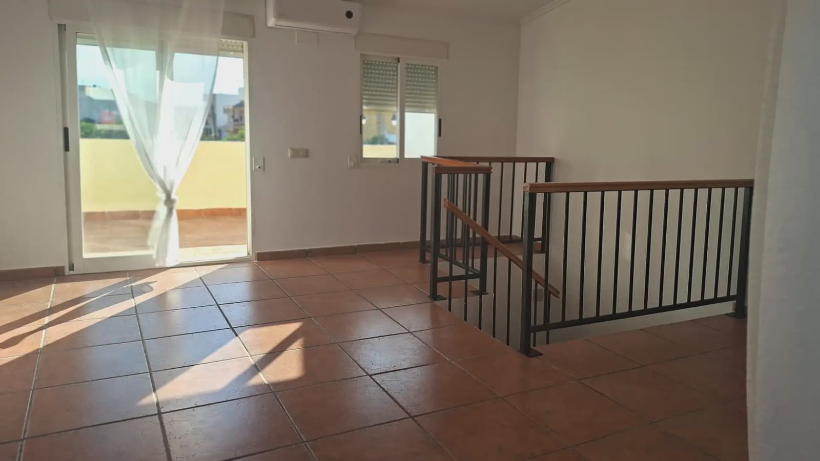 3 quarto Moradia em Banda para venda em Massamagrell com garagem - 299 900 € (Ref: 10165296)