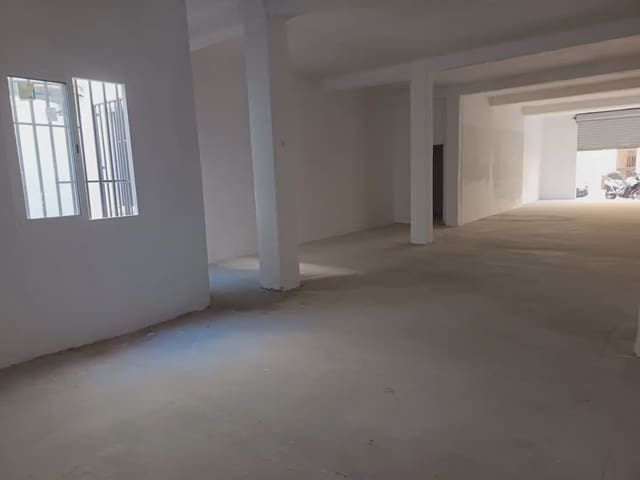 Erhverv til salg i Benetússer - € 75.000 (Ref: 10165299)