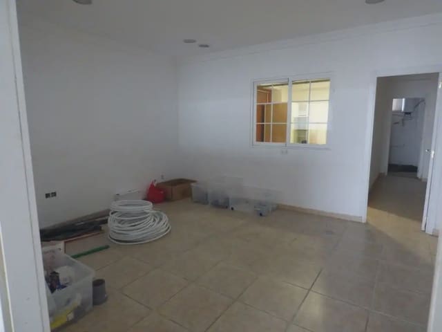 Komercyjne na sprzedaż w Cami Real, Miasto Walencja - 95 000 € (Ref: 10165300)