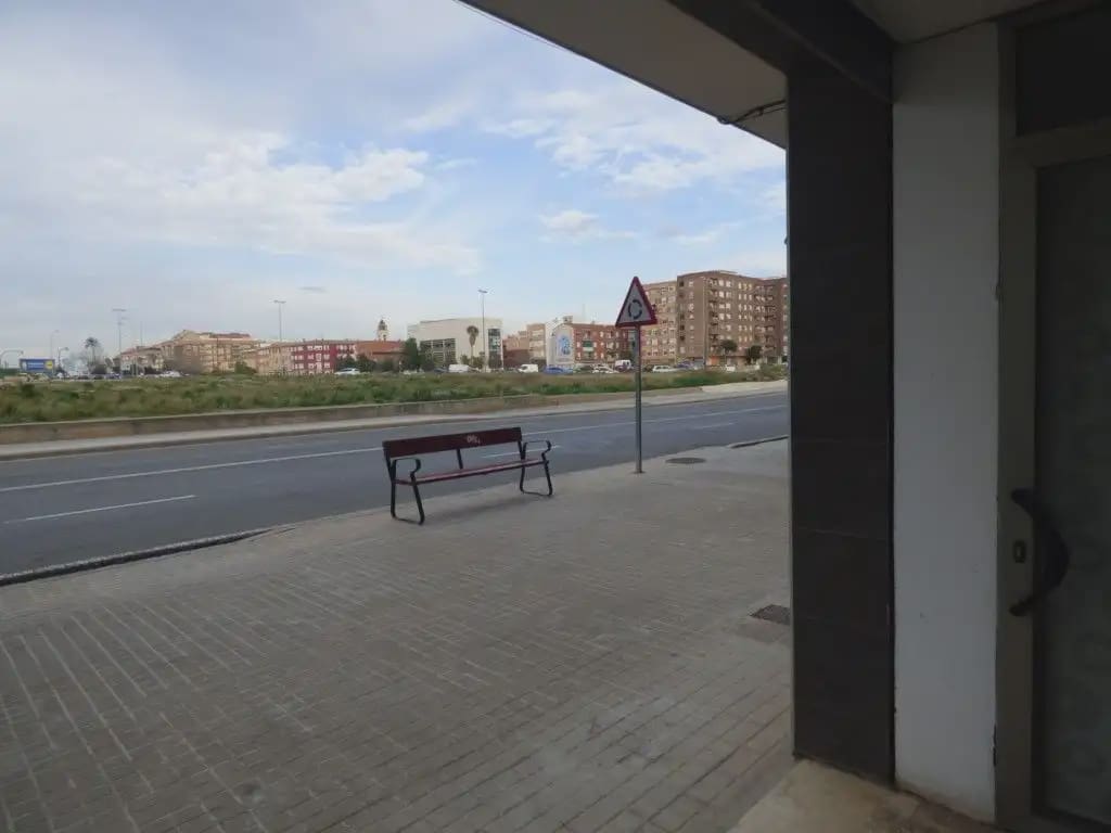 Komercyjne na sprzedaż w Miasto Walencja - 95 000 € (Ref: 10165300)