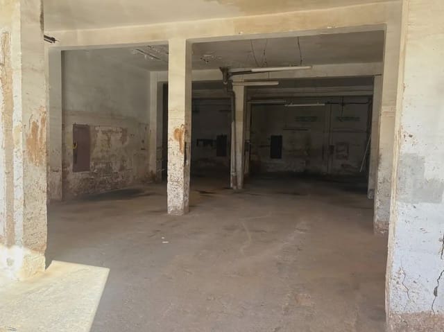 Kommersiell att hyra i Paiporta - 700 € (Ref: 10165309)