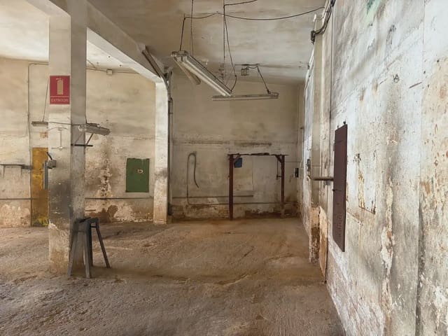 Kommersiell att hyra i Paiporta - 700 € (Ref: 10165309)