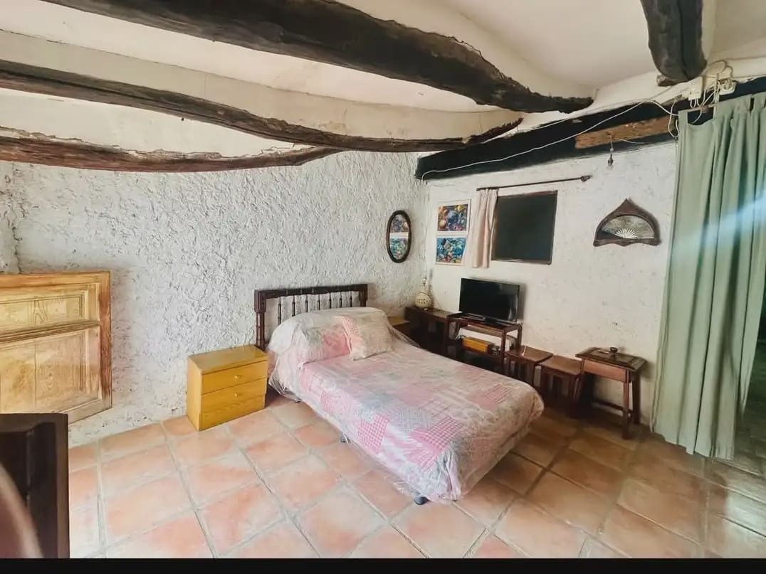 4 bedroom Townhouse for sale in Benafer - € 85,000 (Ref: 10165319)