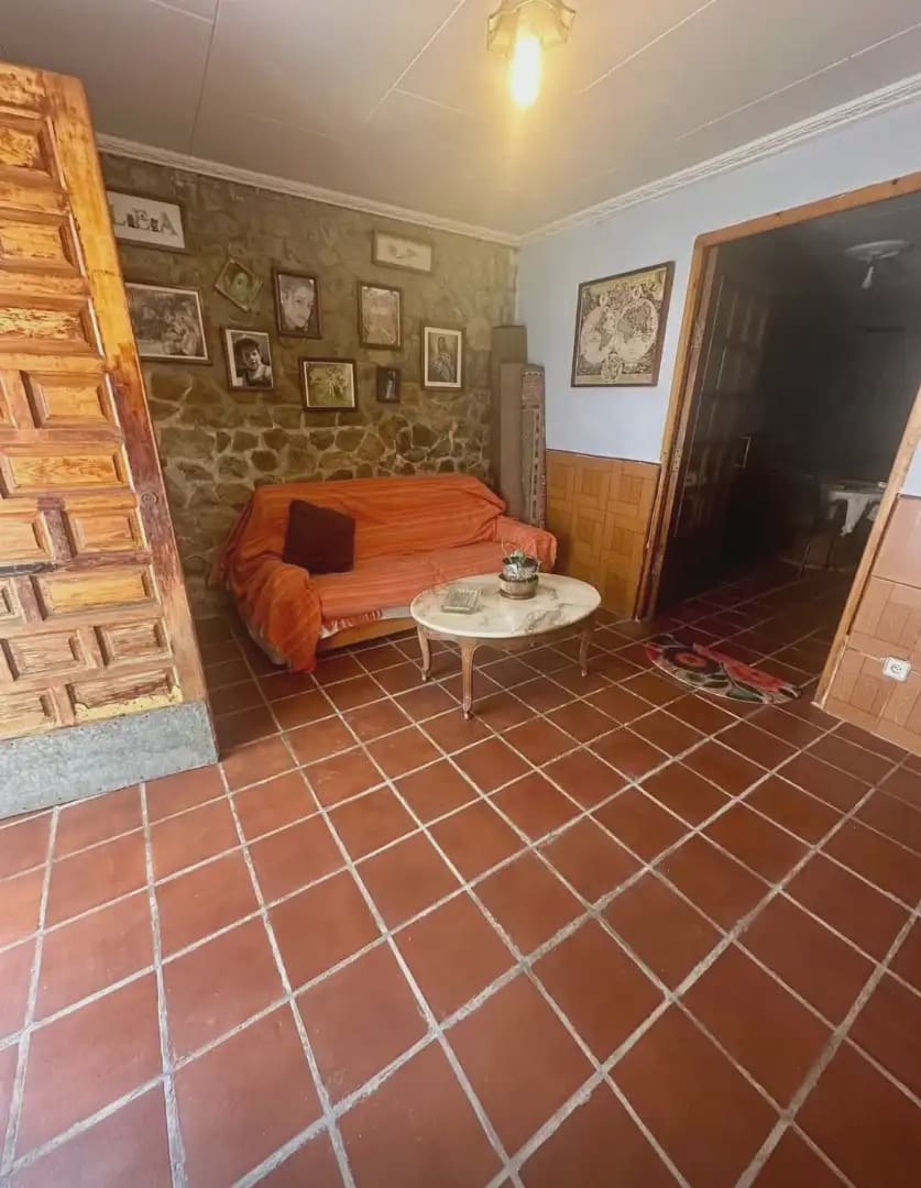4 bedroom Townhouse for sale in Benafer - € 85,000 (Ref: 10165319)