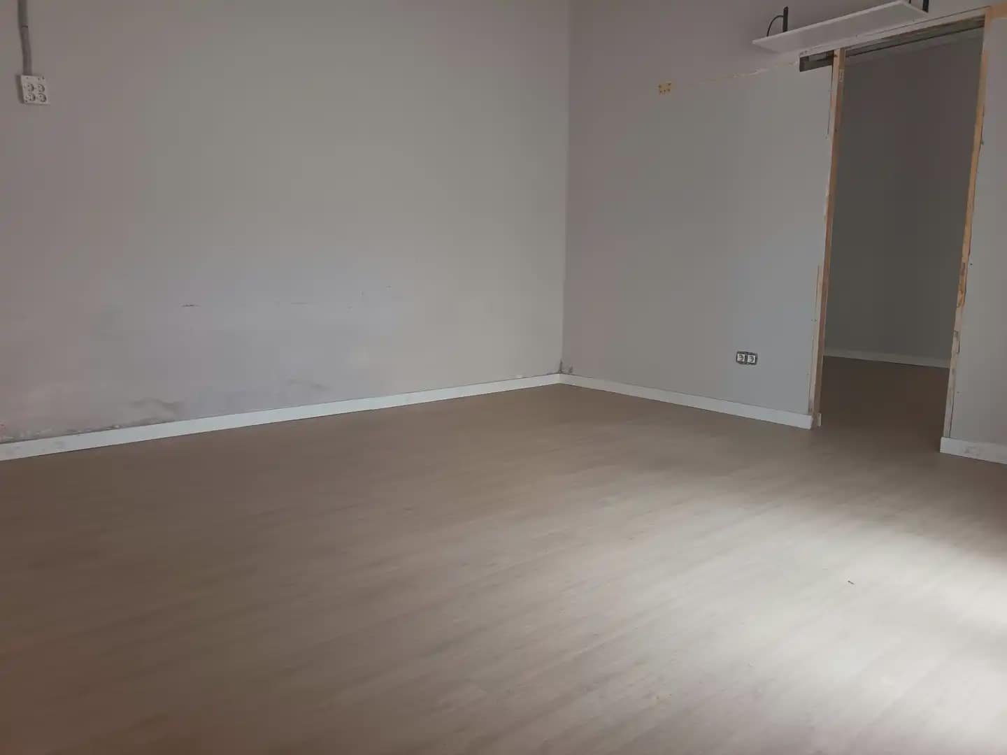 Komercyjne na sprzedaż w Benetusser - 74 500 € (Ref: 10165320)