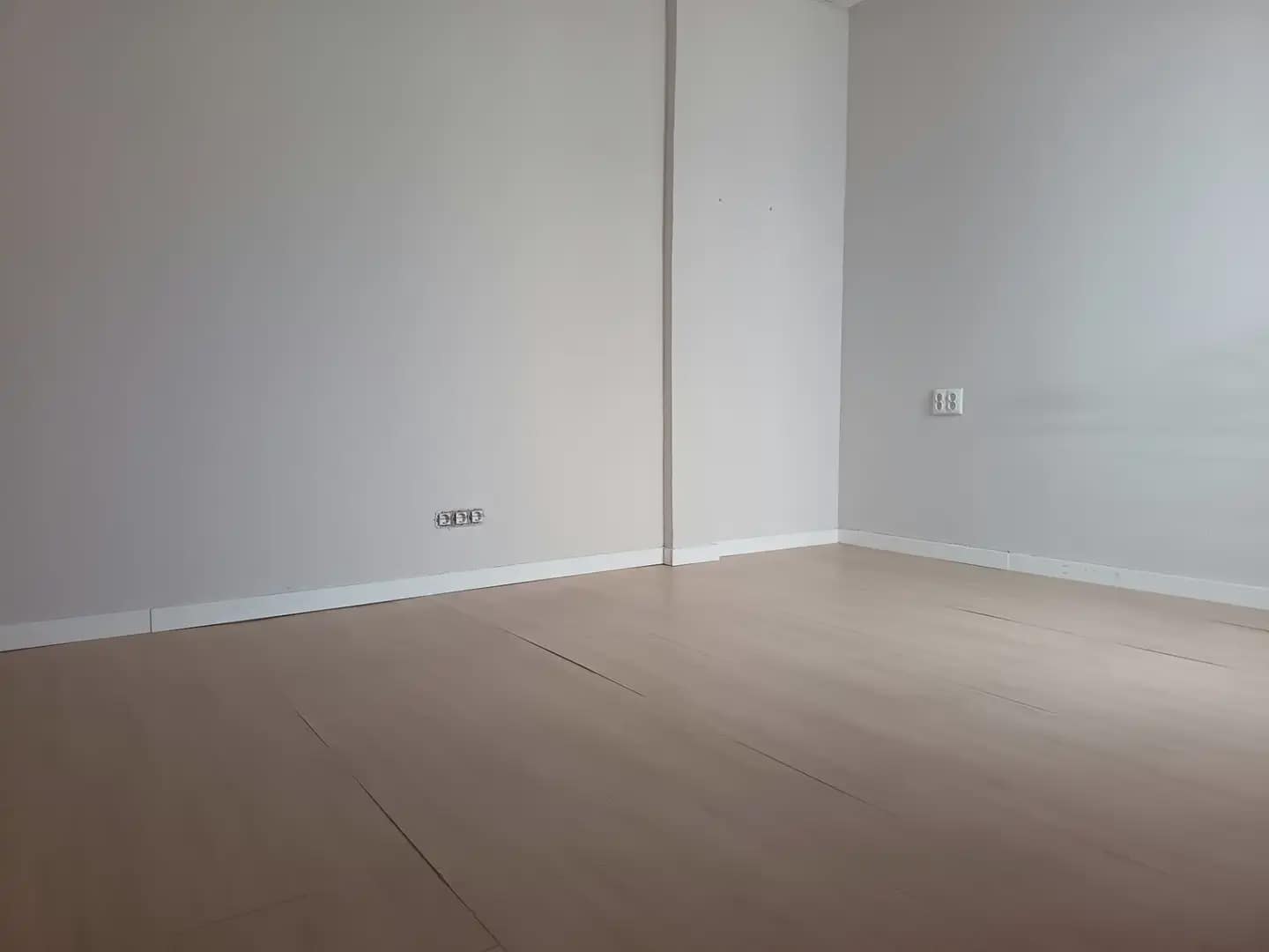 Komercyjne na sprzedaż w Benetusser - 74 500 € (Ref: 10165320)
