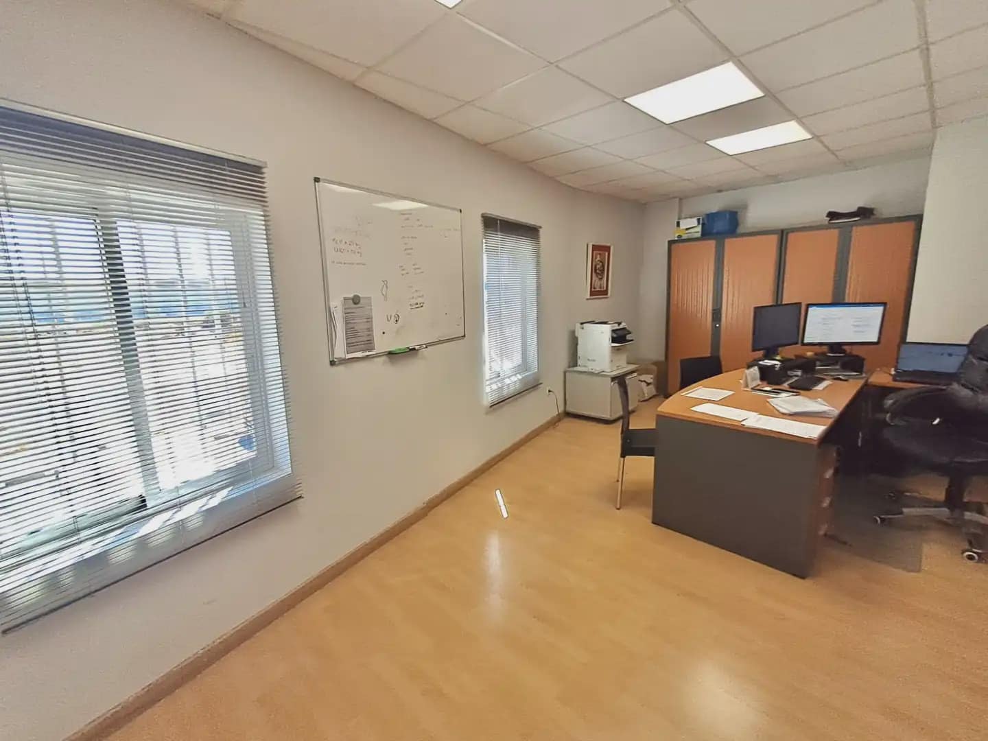 Komercyjne do wynajęcia w Loriguilla - 2 200 € (Ref: 10165322)