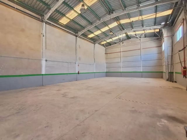 Komercyjne do wynajęcia w Loriguilla - 2 200 € (Ref: 10165322)