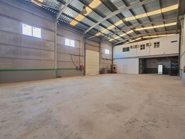 Komercyjne do wynajęcia w Loriguilla - 2 200 € (Ref: 10165322)