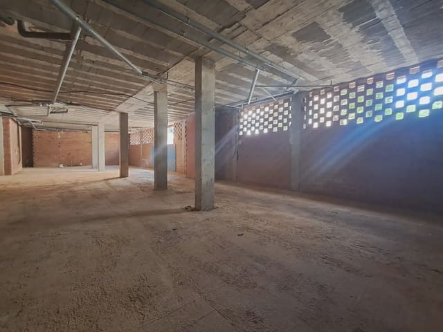 Kommersiell att hyra i Paiporta - 1 800 € (Ref: 10165329)