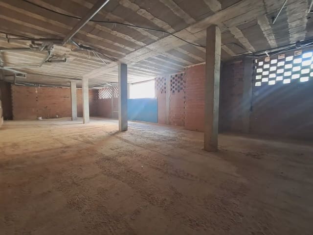 Kommersiell att hyra i Paiporta - 1 800 € (Ref: 10165329)