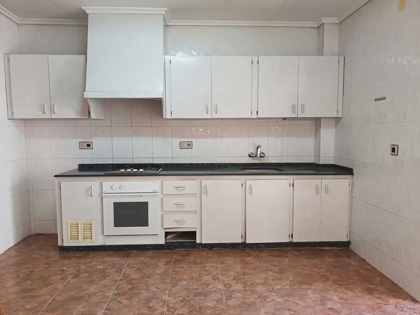 Hus til salgs i Alcasser - € 229 900 (Ref: 10165338)