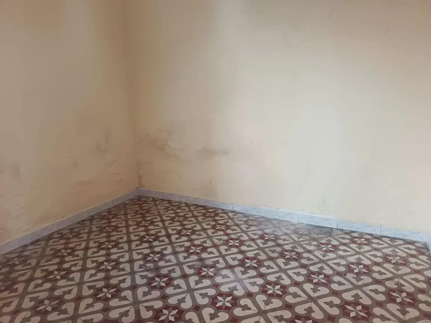 Hus til salgs i Alcasser - € 229 900 (Ref: 10165338)