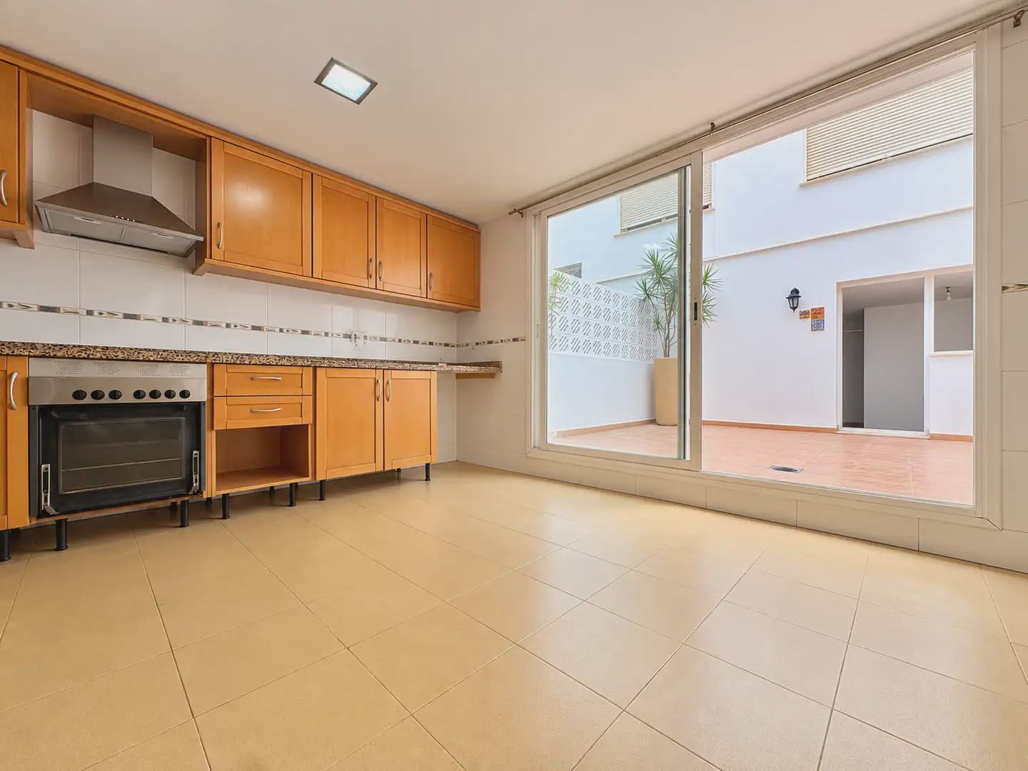 Casa de 4 habitaciones en Paiporta en venta con garaje - 480.000 € (Ref: 10175756)