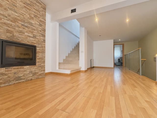 Casa de 4 habitaciones en Paiporta en venta con garaje - 480.000 € (Ref: 10175756)