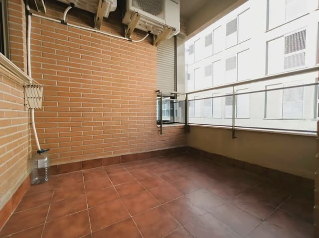 4 chambre Appartement à vendre à Paiporta avec garage - 289 000 € (Ref: 10181980)
