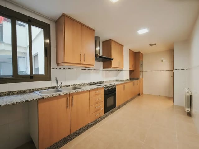 4 chambre Appartement à vendre à Paiporta avec garage - 289 000 € (Ref: 10181980)