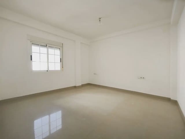 2 slaapkamer Flat te koop in Benetússer - € 240.000 (Ref: 10182223)