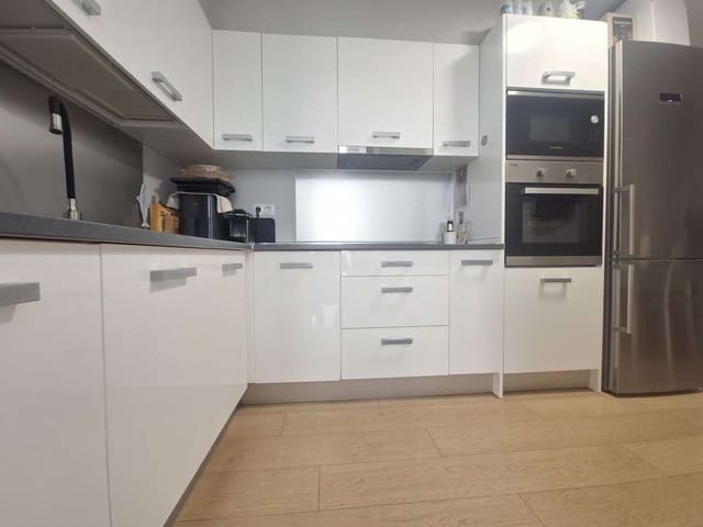 4 camera da letto Appartamento in vendita in Arrecife con garage - 325.000 € (Rif: 10021871)