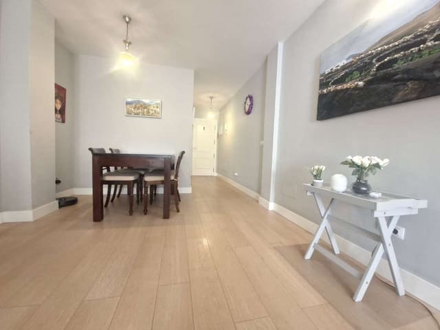 4 slaapkamer Flat te koop in Arrecife met garage - € 325.000 (Ref: 10021871)